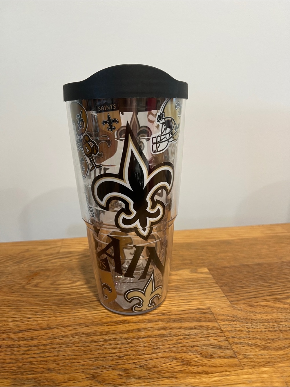 tervis Black and Gold Saints Logo Tumbler with Lid
